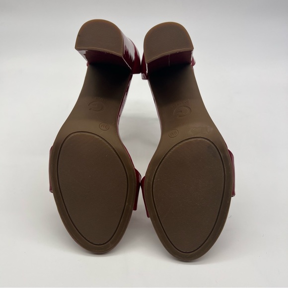 G by Guess Red Block Heel Sandals Size 9 Peep Toe Ankle Strap Patent - Picture 4 of 13